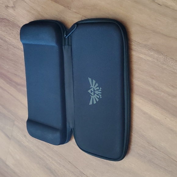 Nintendo Switch Case - Picture 3 of 3